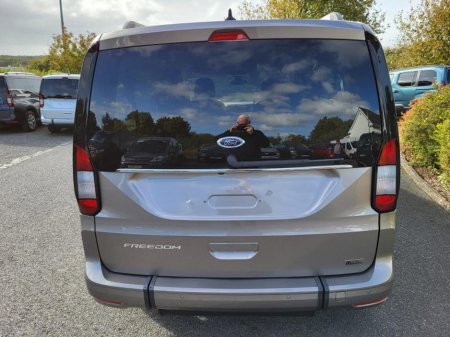 2025 Ford Tourneo Connect Titanium 122bhp diesel auto €45,995