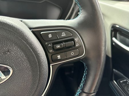 2020 Kia Niro - thumbnail 14