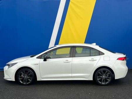 2020 Toyota Corolla 1.8 HYBRID // DIGITAL CLIMATE CONTROL // DIGITAL CLUSTER // ADAPTIVE CRUISE CONTROL €21,750