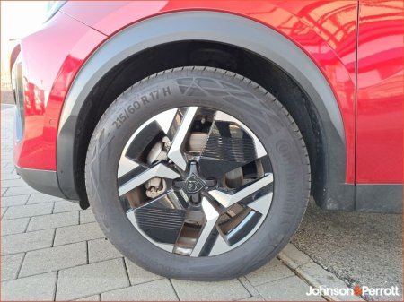 2025 Peugeot 2008 Electric 156bhp (54 kWh) Allure €35,900 thumbnail