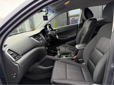 2016 Hyundai Tucson COMFORT 5DR ** Low Kms ** €13,950 thumbnail