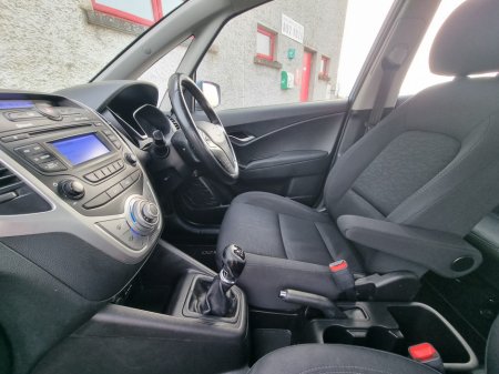 2015 Hyundai ix20 - thumbnail 29