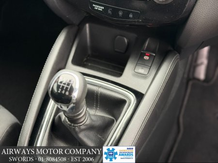 2018 Nissan Qashqai - thumbnail 9