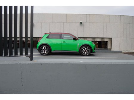 2025 Renault 5 Techno 52kWh 150hp, 2 Tone Roof €30,995 thumbnail