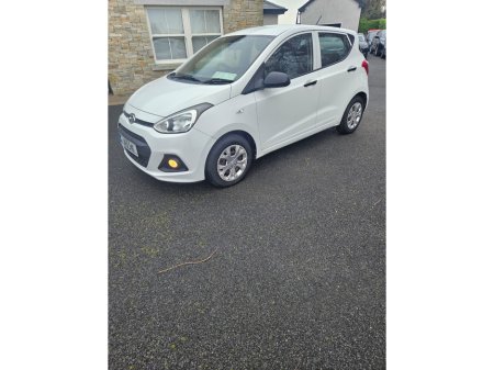 2014 Hyundai i10 10  CLASSIC 5DR - LOW MILEAGE - SERVICE HISTORY - 2 KEYS €5,950 thumbnail