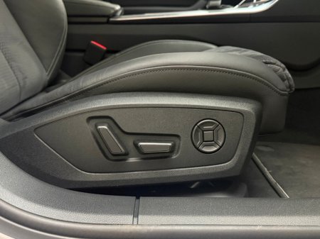 2025 Audi A6 50 TFSI E S LINE QUATTRO €56,990 thumbnail