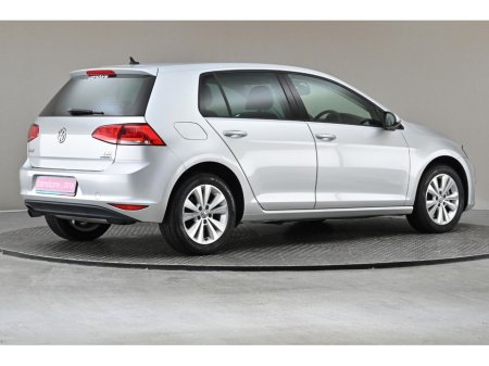 2016 Volkswagen Golf - thumbnail 10