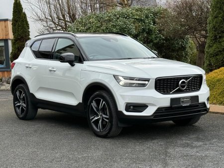 2018 Volvo XC40 D3 FWD MANUAL 150 R-DESIGN thumbnail