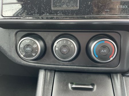 2017 Toyota Corolla *WAS €17,444 NOW €16,888* COROLLA 1.4 D4D TERRA €16,888 thumbnail