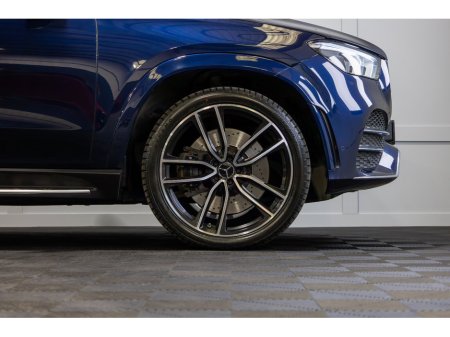 2022 Mercedes-Benz GLE Class GLE 350 de 4MATIC AMG Line €52,846 thumbnail