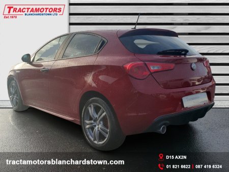 2016 Alfa Romeo Giulietta 1.6 JTD 120HP SUPER SPORT 4DR €10,999 thumbnail