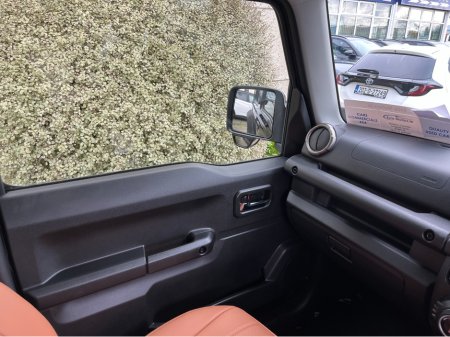 2025 Suzuki Jimny - thumbnail 15