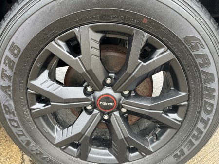 2023 Isuzu D-MAX - thumbnail 13