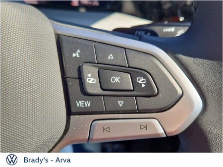 2025 Volkswagen Golf EDITION 75 PHEV 1.5 TSI 150BHP €36,950 thumbnail