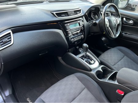 2017 Nissan Qashqai 1.2 Automatic - NCT & Tax - Low Mileage & Great Price - Trade-In Welcome - Assured Dealer Warranty - €12,950 thumbnail
