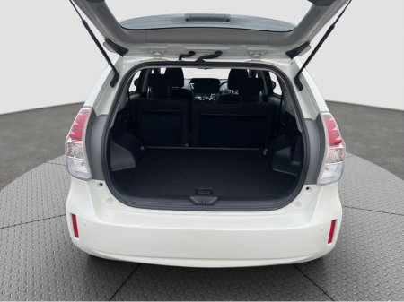 2020 Toyota Prius Alpha 2020 Toyota Prius Alpha  Self Charging Hybrid Automatic €19,950 thumbnail