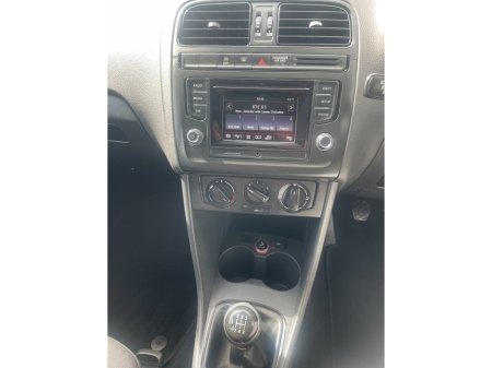 2016 Volkswagen Polo - thumbnail 10