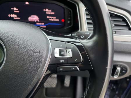 2021 Volkswagen T-Roc STYLE DESIGN PACK AUTOMATIC 2.0 DIESEL //LOW MILES//ADAPTIVE CRUISE CONTROL//KEYLESS ENTRY//REVERSE CAMERA// €26,950 thumbnail