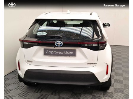 2024 Toyota Yaris Cross - thumbnail 4