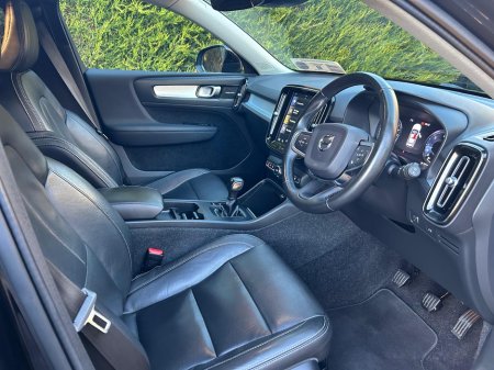 2020 Volvo XC40 D3 MOMENTUM 5DR €27,750 thumbnail