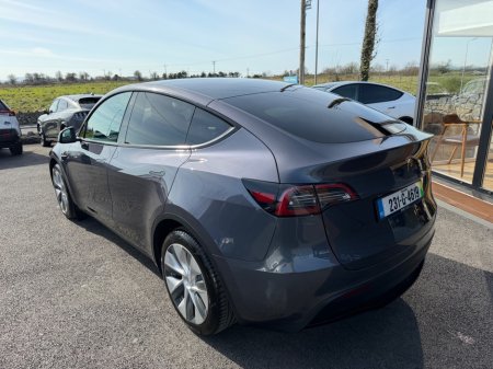 2023 Tesla Model Y - thumbnail 3