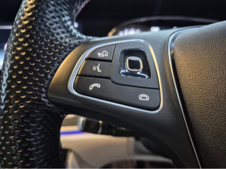 2019 Mercedes-Benz E Class - thumbnail 11