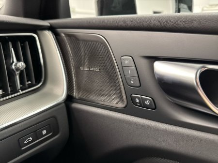 2026 Volvo XC60 - thumbnail 18