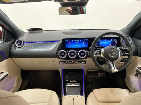 2025 Mercedes-Benz GLA Class - thumbnail 2