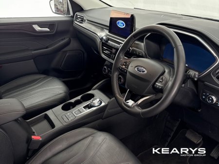 2023 Ford Kuga 2.5 Duratec 225PS PHEV Vignale *Solar Silver* €33,950 thumbnail