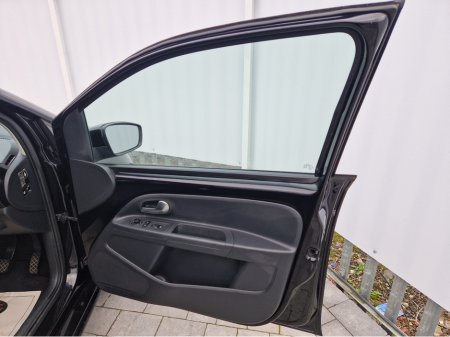 2014 Volkswagen up! 1.0 PETROL AUTO €7,995 thumbnail