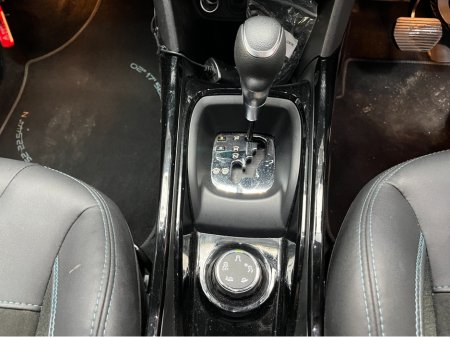 2020 Peugeot 2008 2020 PEUGEOT 2008 CROSSCITY 1.2 AUTOMATIC / CRUISE CONTROL / REVERSE CAMERA / HEATED SEATS / APPLE CARPLAY thumbnail