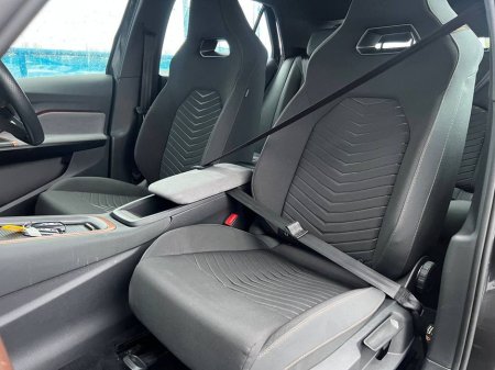 2023 Cupra Born V1 // VERY LOW MILEAGE // APPLE CARPLAY/ANDROID AUTO // 360 DEGREE SURROUND PARKING CAMERAS €24,900 thumbnail