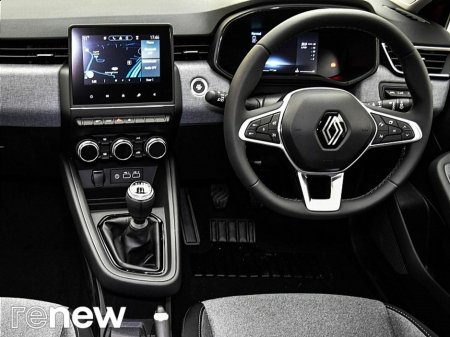 2025 Renault Clio - thumbnail 24