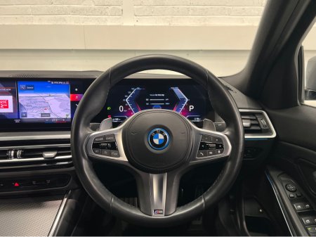 2023 BMW 3 Series - thumbnail 24