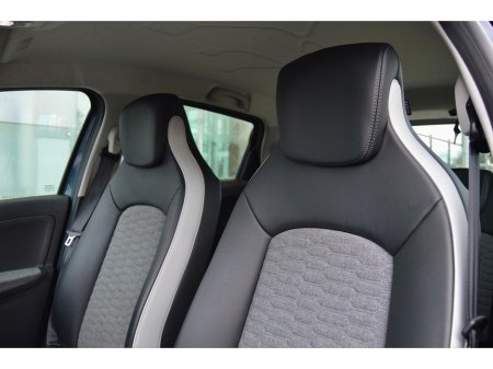 2021 Renault Zoe R135 Z.E 50 GT Line CCS Rapid charge €13,995 thumbnail