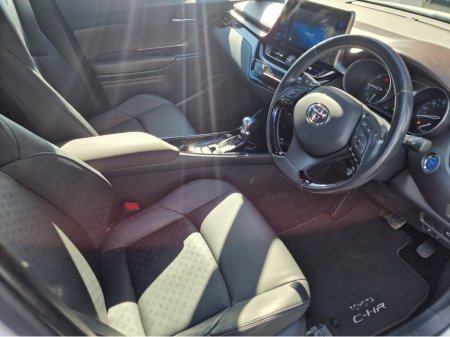 2018 Toyota C-HR - thumbnail 15