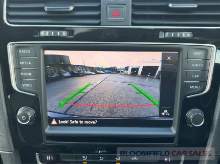 2015 Volkswagen Golf HIGHLINE , AUTO // LOW MILEAGE €13,950 thumbnail