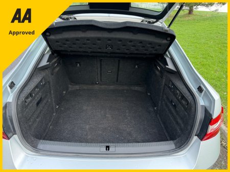 2021 Skoda Superb AMBITION 1.6 TDI 120HP DSG 4DR €19,650 thumbnail