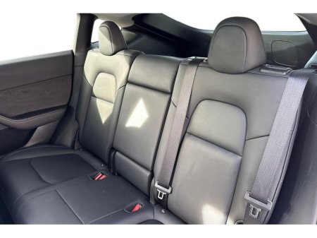 2024 Tesla Model Y - thumbnail 9