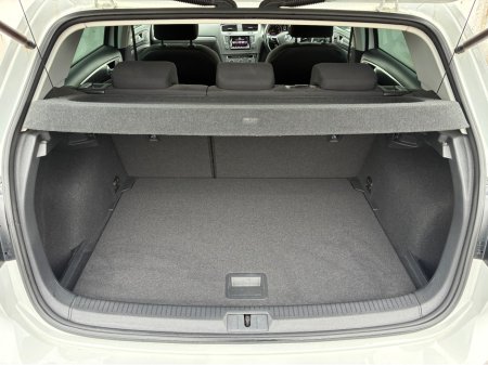 2014 Volkswagen Golf - thumbnail 10