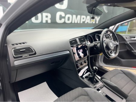 2018 Volkswagen Golf - thumbnail 9