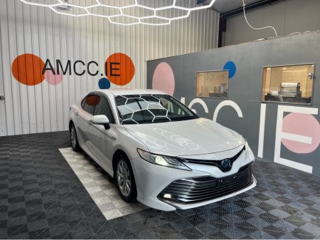 2020 Toyota Camry €25950! 2020 TOYOTA CAMRY 2.5L HYBRID / 86K KMS / ADAPTIVE CRUISE CONTROL, REVERSE CAMERA & MORE