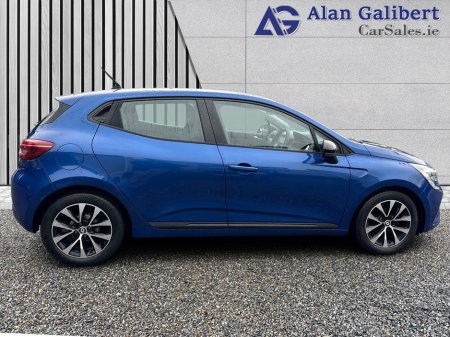2023 Renault Clio EVOLUTION 1.0 TCE  €76 PW €15,995 thumbnail