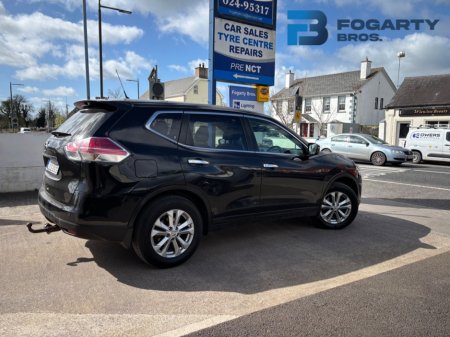 2017 Nissan X-Trail - thumbnail 4