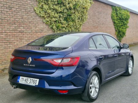 2017 Renault Megane - thumbnail 16
