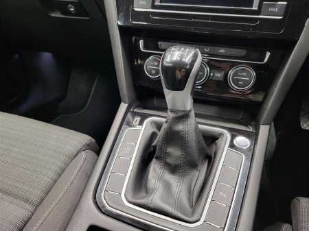 2021 Volkswagen Passat - thumbnail 10