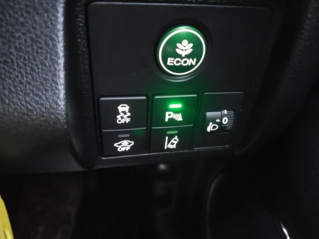 2020 Honda HR-V 1.5 i-VTEC ES €21,950 thumbnail