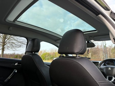 2016 Peugeot 2008 ONE OWNER LOW MILEAGE ALLURE MODEL €8,780 thumbnail