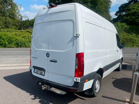 2024 Mercedes-Benz Sprinter 317 MWB High Roof RWD