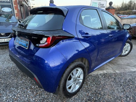 2025 Toyota Yaris HYBRID 1.5 LUNA €21,950